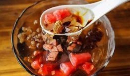 网友爆料搓冰粉视频在线,传统美食制作过程大揭秘